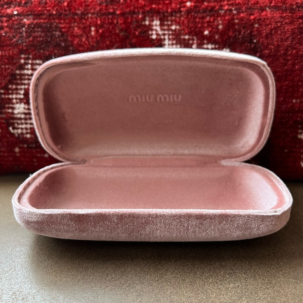 Miu Miu Red Sunglasses - Picture 5 of 6